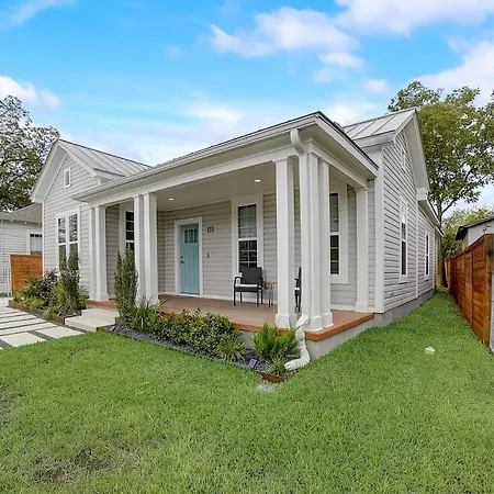 Villa Southtown Chic
